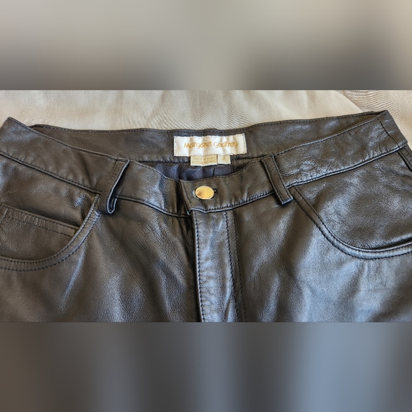 NWT  Genuine Leather Size 8 women black pants Margaret Godfrey, lined 5 pockets. - Picture 2 of 4